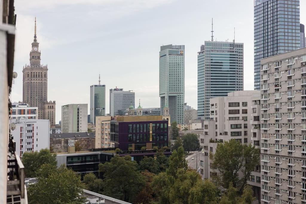 Specious City Center Studio With Park View Varsovie Extérieur photo